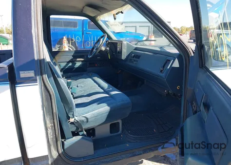 1989 Chevrolet Gmt-400 C1500 из США, поврежденный, VIN 1GCDC14K8KE108642